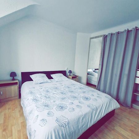 Ferienwohnung Le Trinidad Troyes Exterior foto